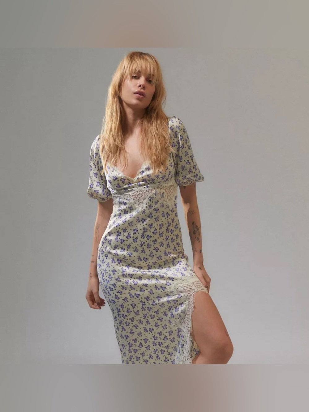 Urban Outfitters Lauren floral print lace trim satin midi dress size small